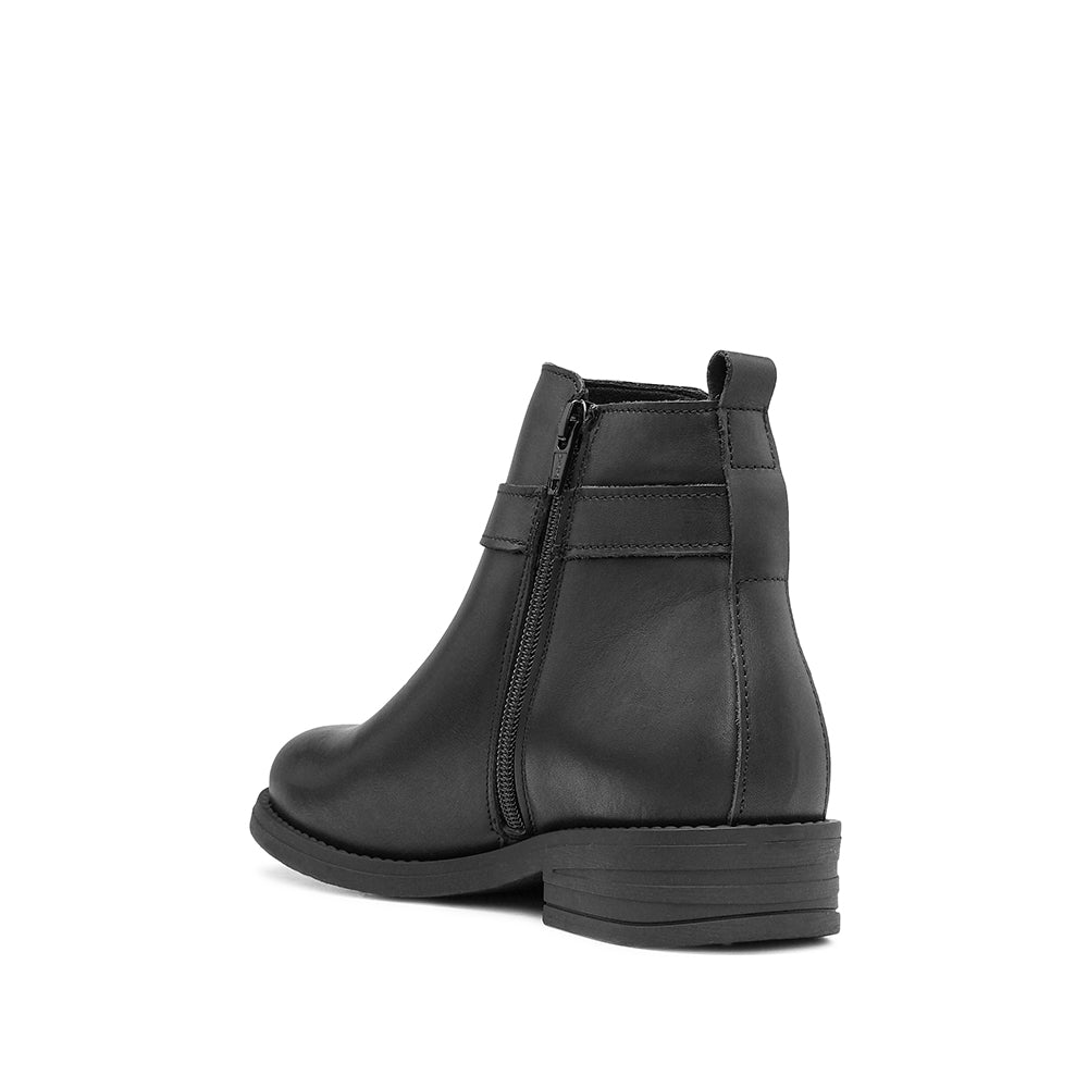 Botim Salto Raso Mulher Pele Preto