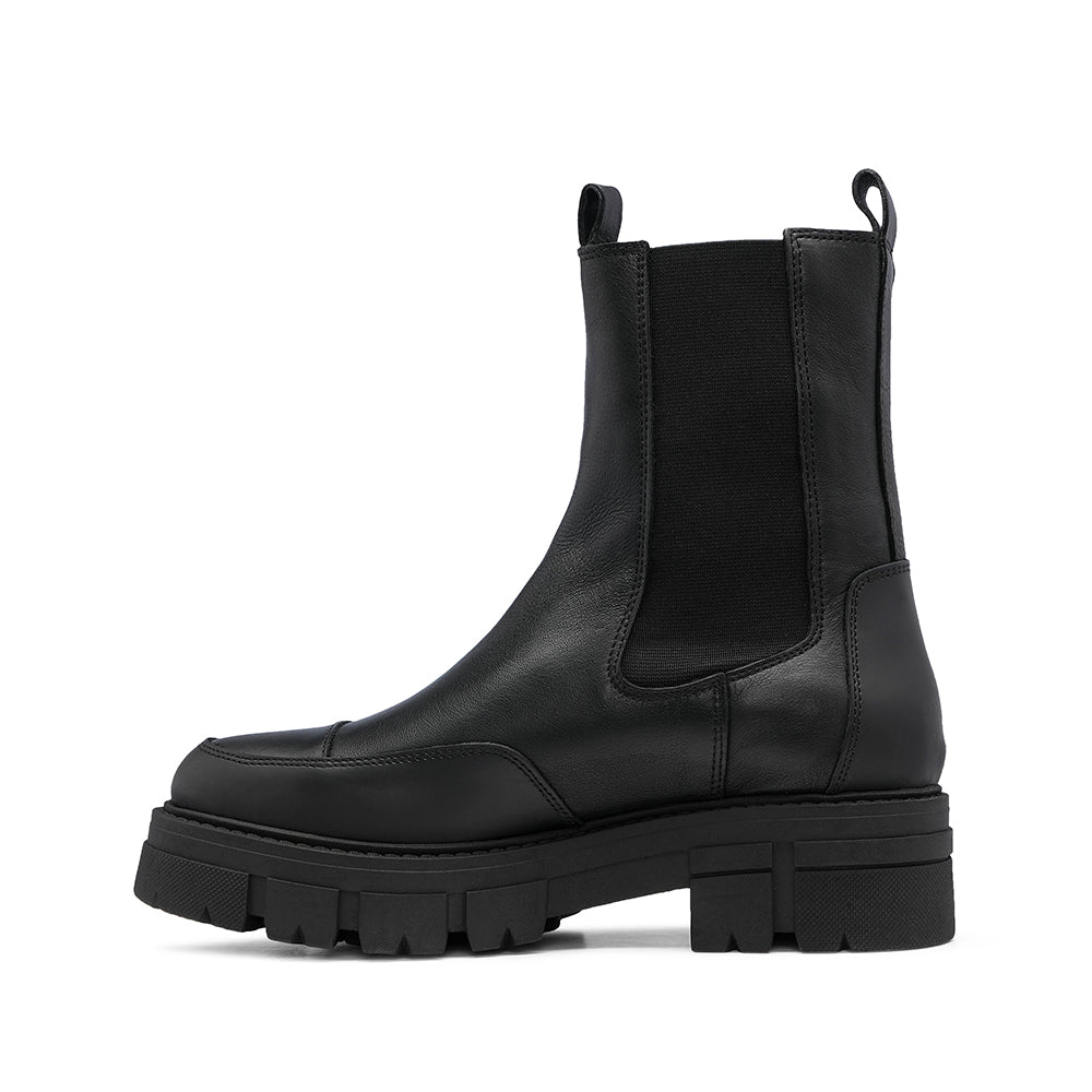 Botim Salto Raso Mulher Pele Preto