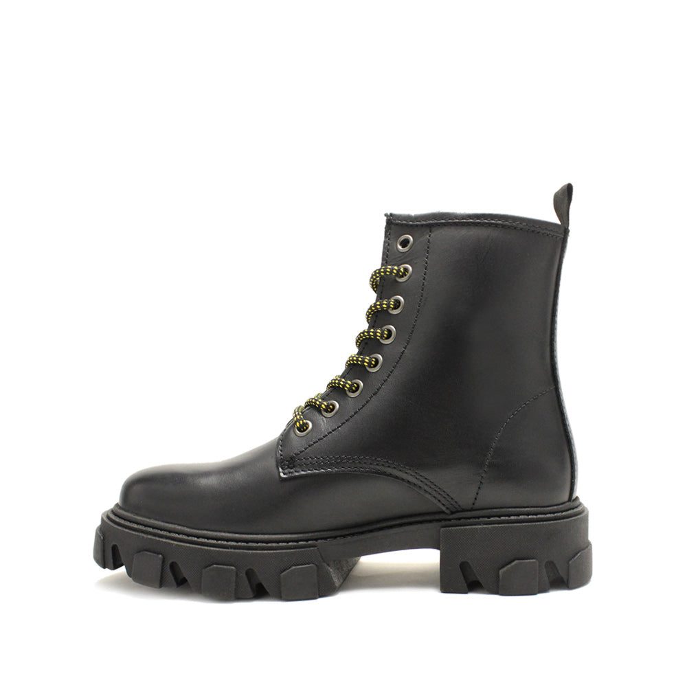 Botim Militar Mulher Pele Preto