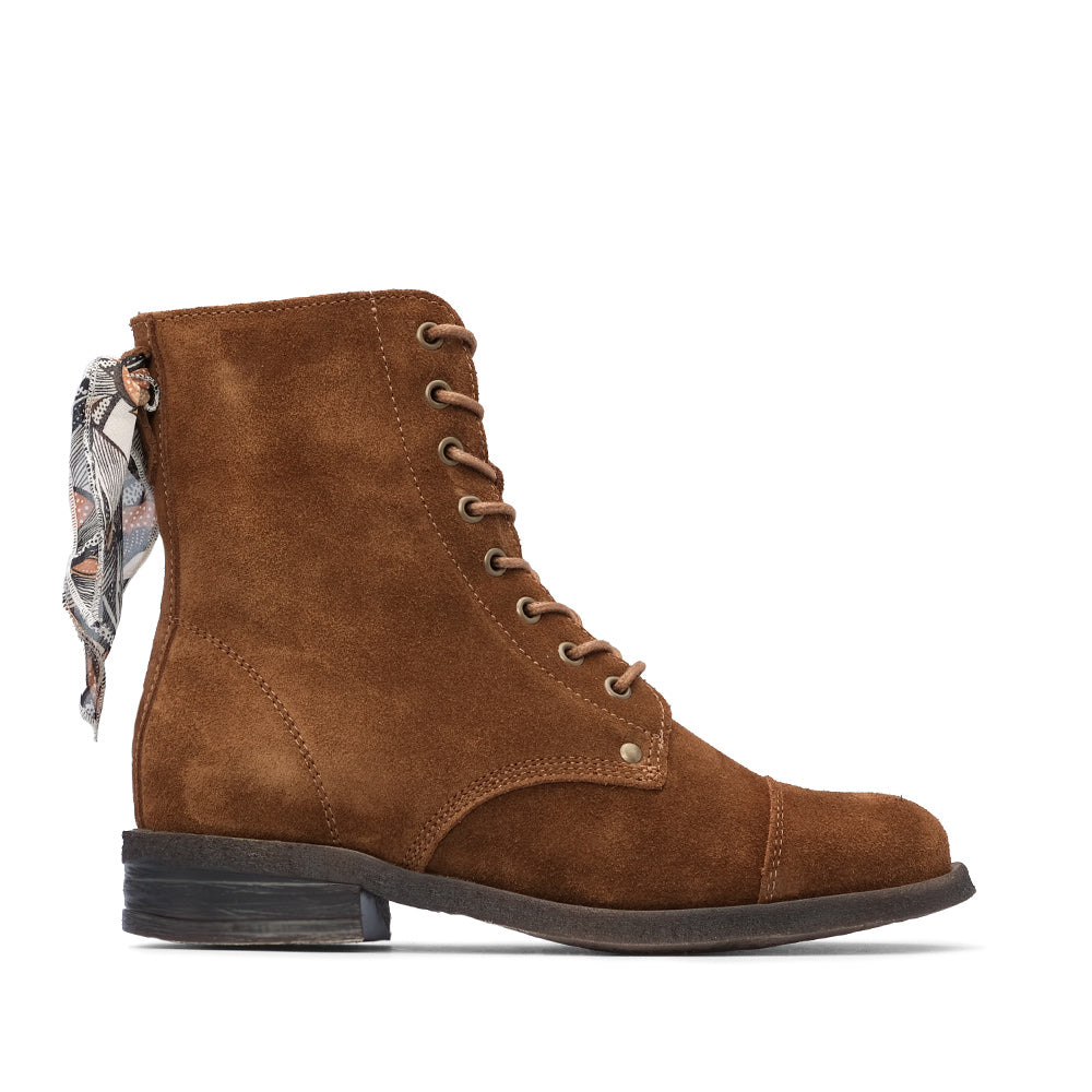 Botim Salto Raso Mulher Camurça Camel