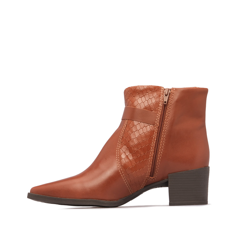 Botim Salto Médio Mulher Pele Cognac