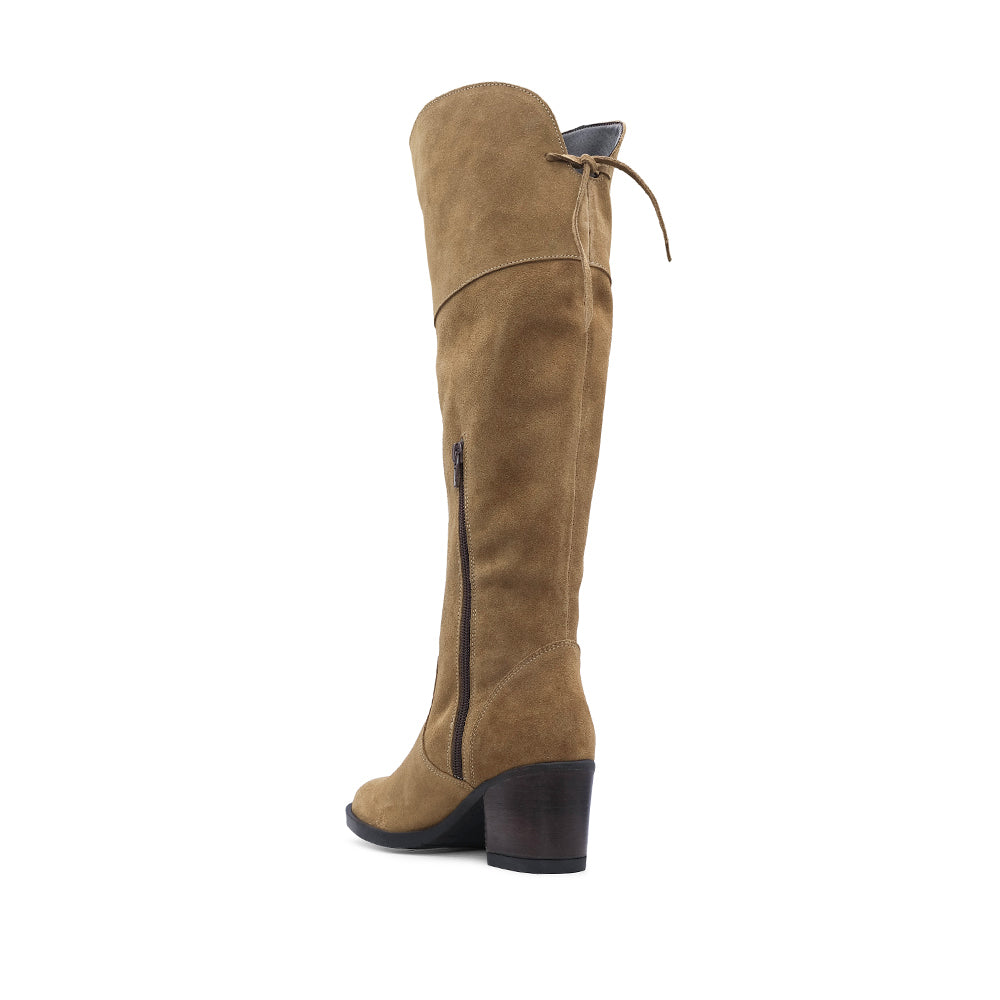 Bota Salto Médio Mulher Camurça Camel