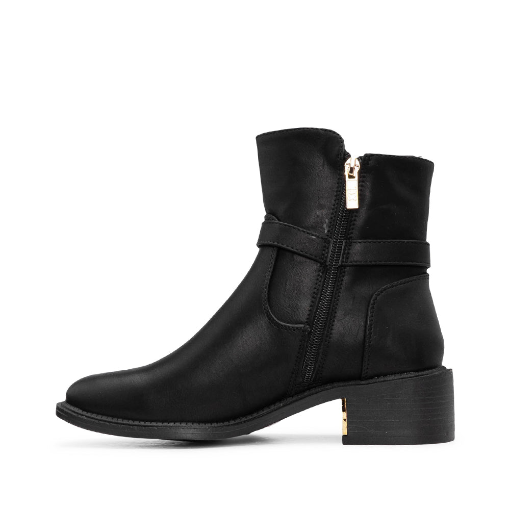 Botim Salto Raso Mulher Preto