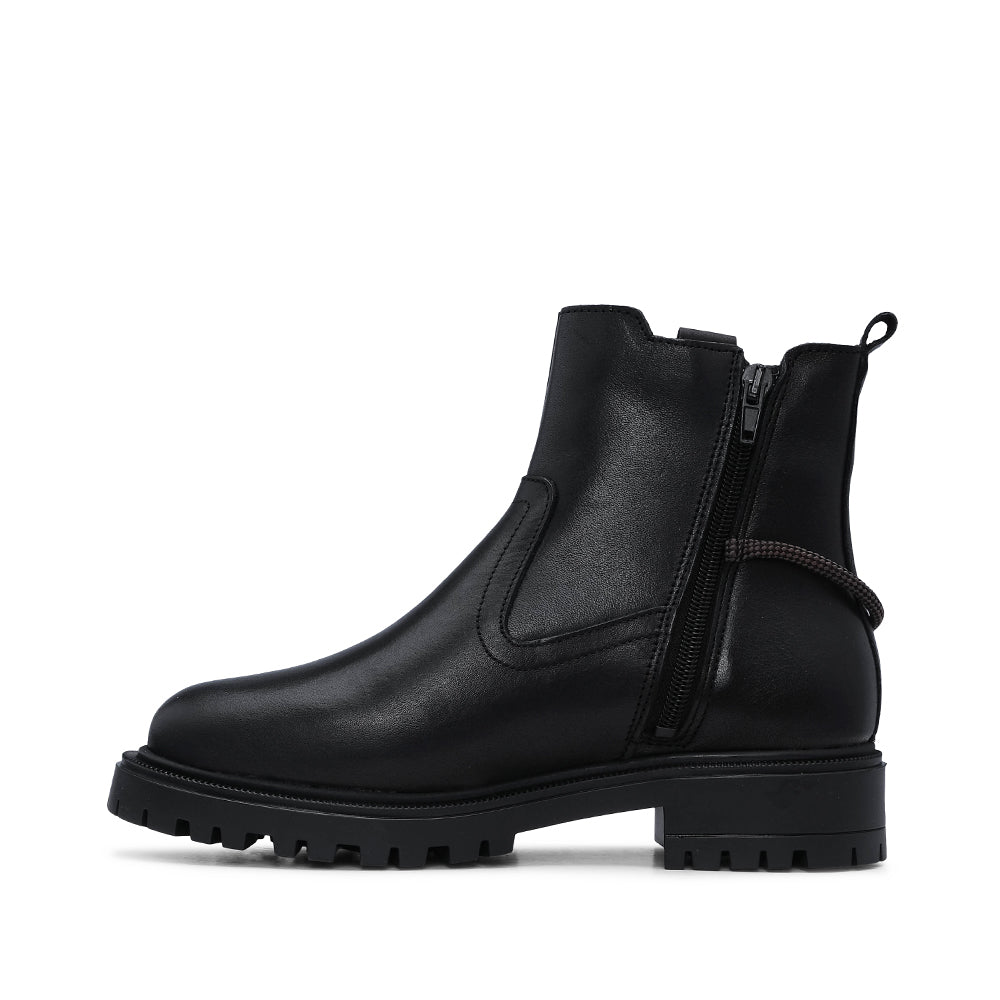 Botim Salto Raso Mulher Pele Preto