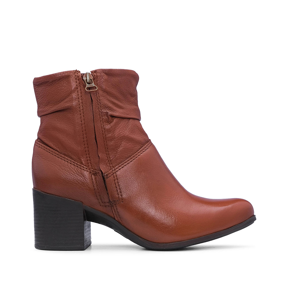 Botim Salto Médio Mulher Pele Cognac