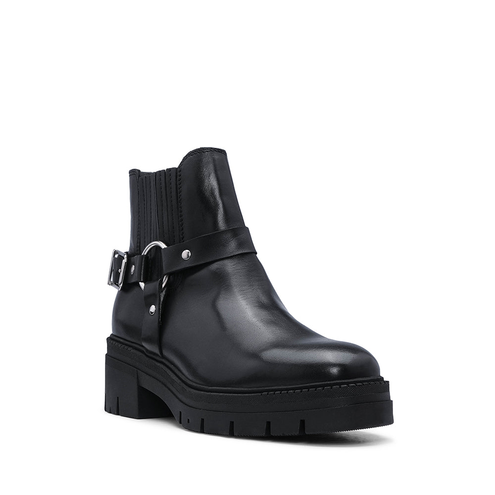 Botim Salto Raso Mulher Pele Preto