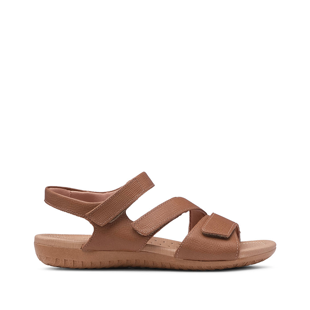 Sandália Salto Raso Mulher Pele Camel