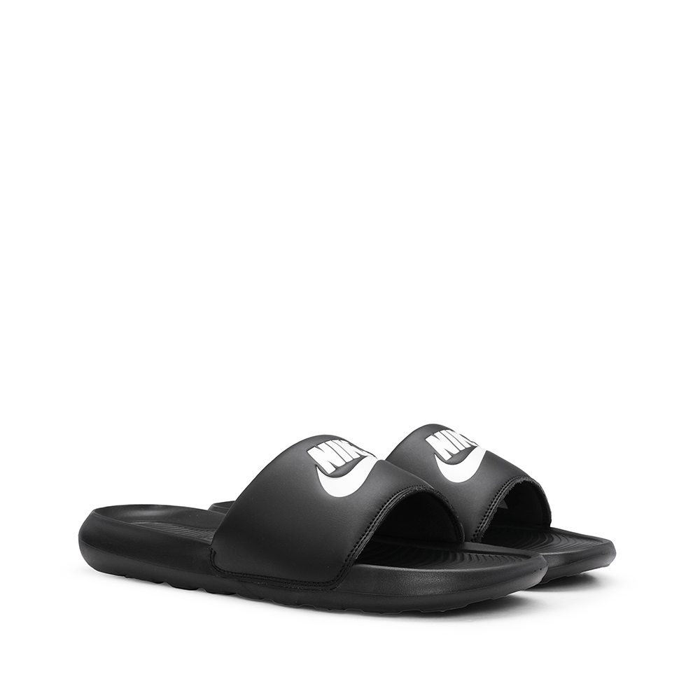 Chinelo Praia Homem Preto E Branco