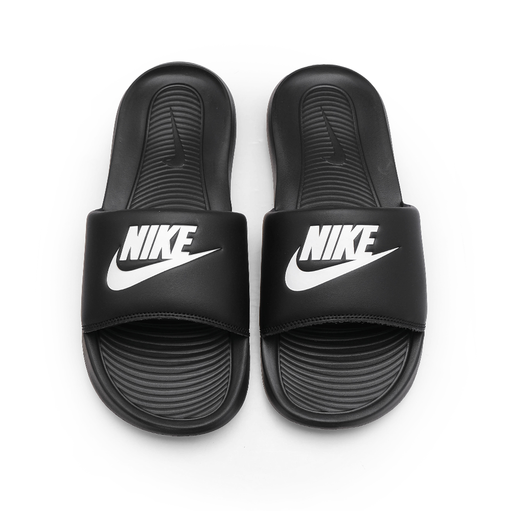 Chinelo Praia Homem Preto E Branco