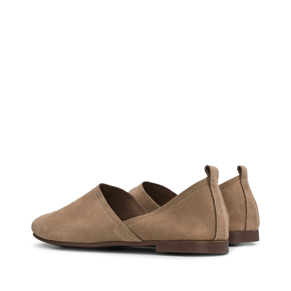 Sapato Salto Raso Mulher Camurça Taupe