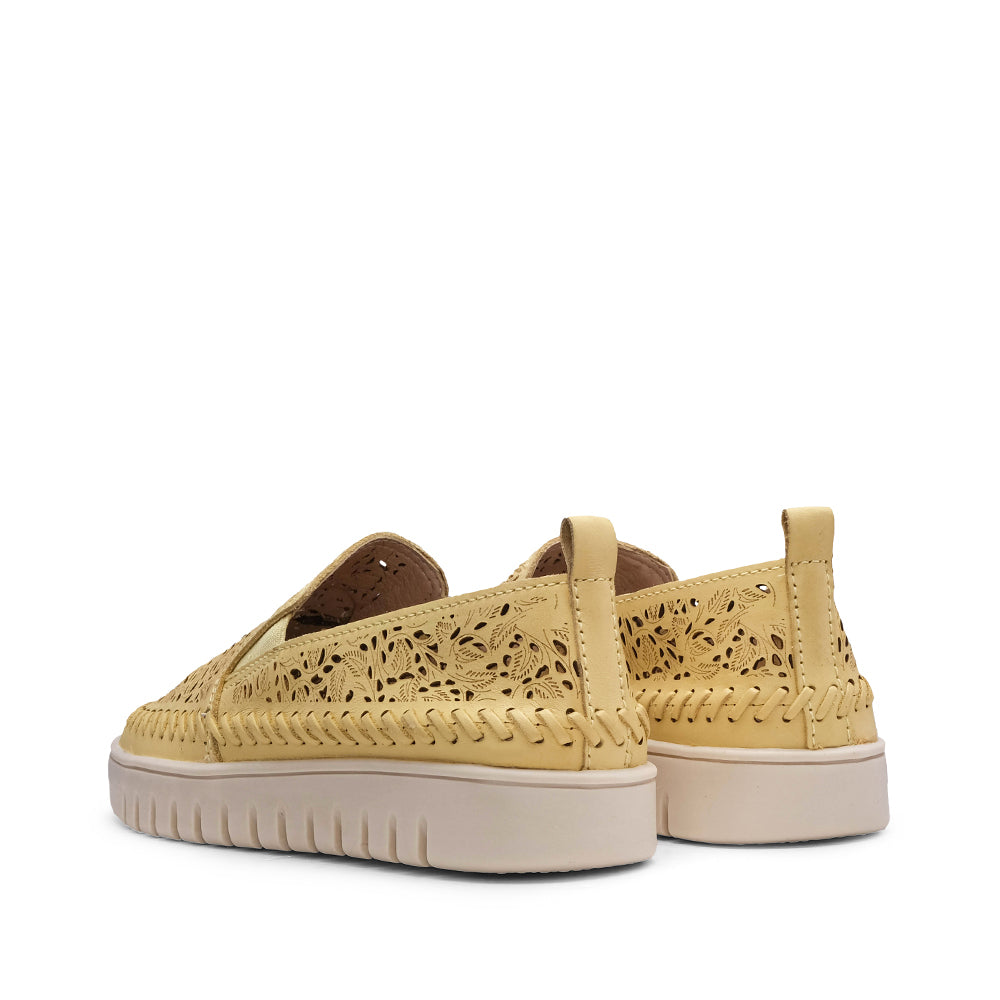 Sapato Salto Raso Mulher Pele Amarelo