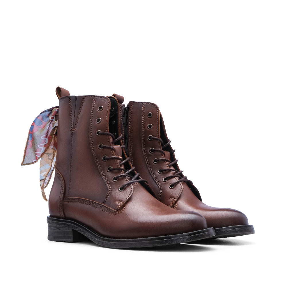 Botim Salto Raso Mulher Pele Camel