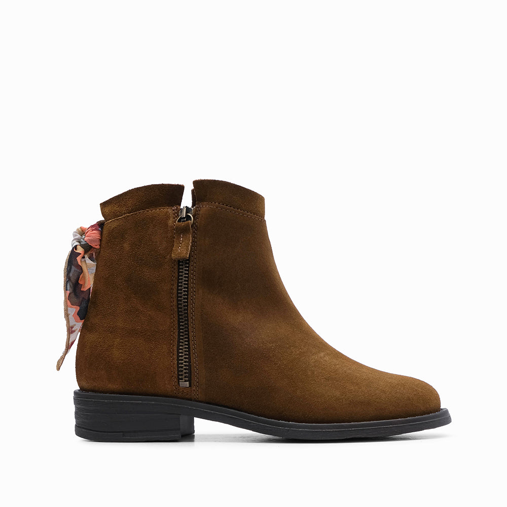 Botim Salto Raso Mulher Camurça Camel