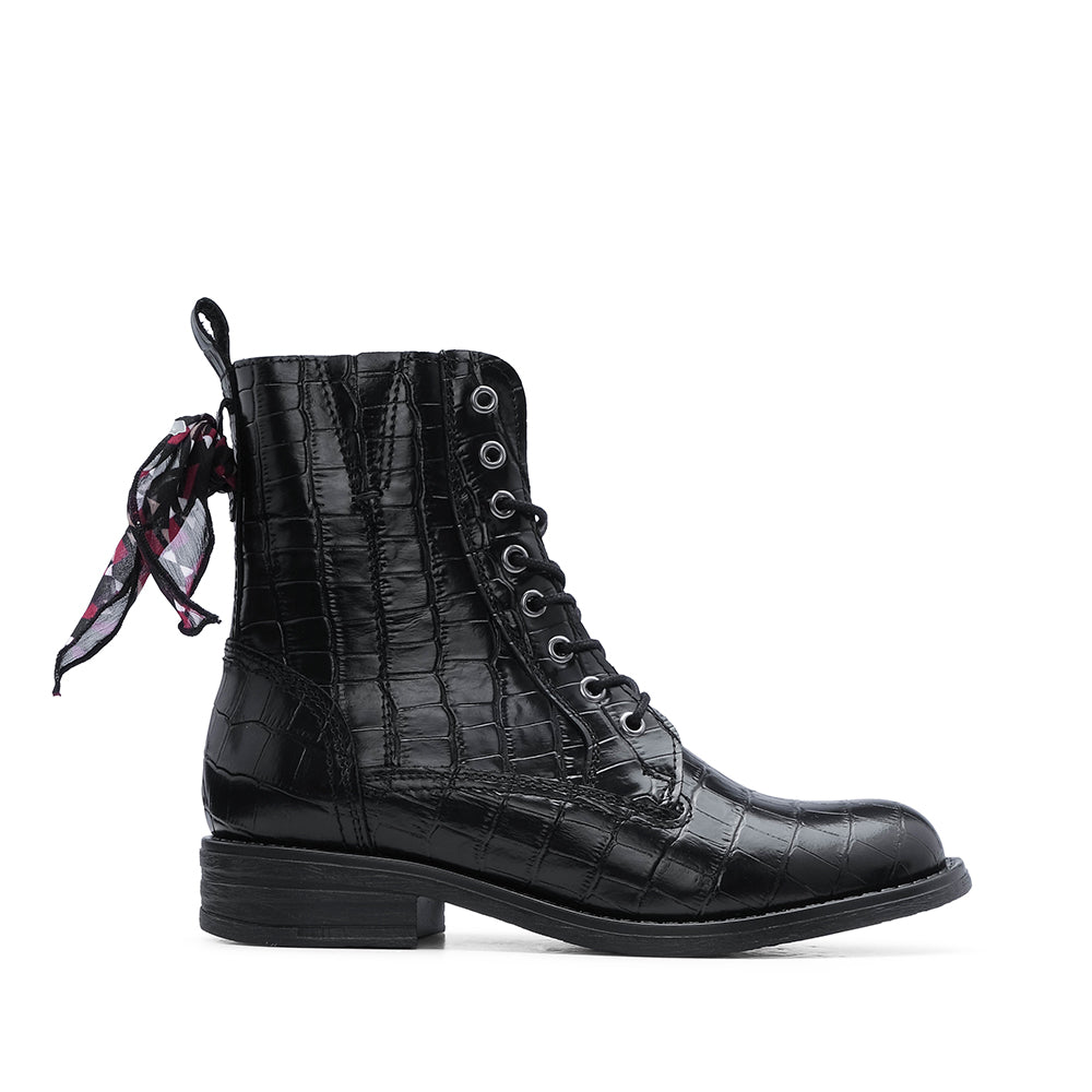 Botim Salto Raso Mulher Animal Print Preto