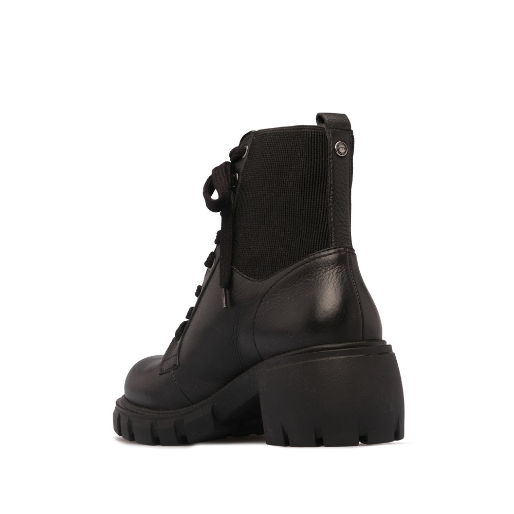 Botim Militar Mulher Pele Preto