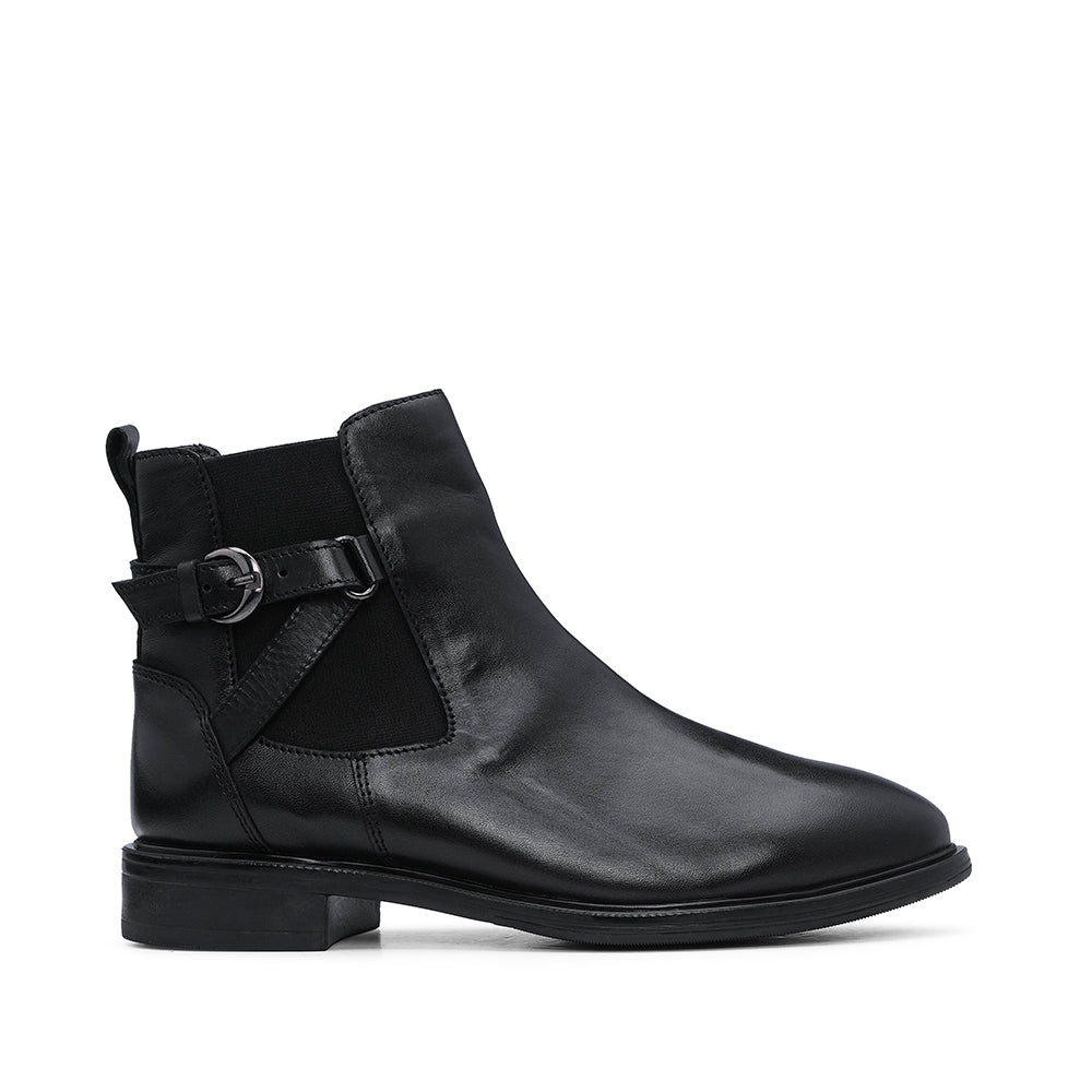 Botim Salto Raso Mulher Pele Preto