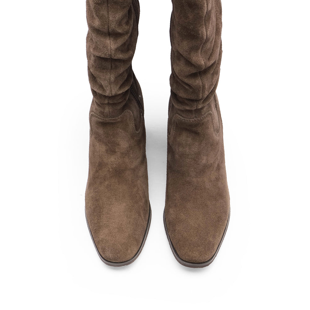 Bota Cano Alto Mulher Camurça Taupe